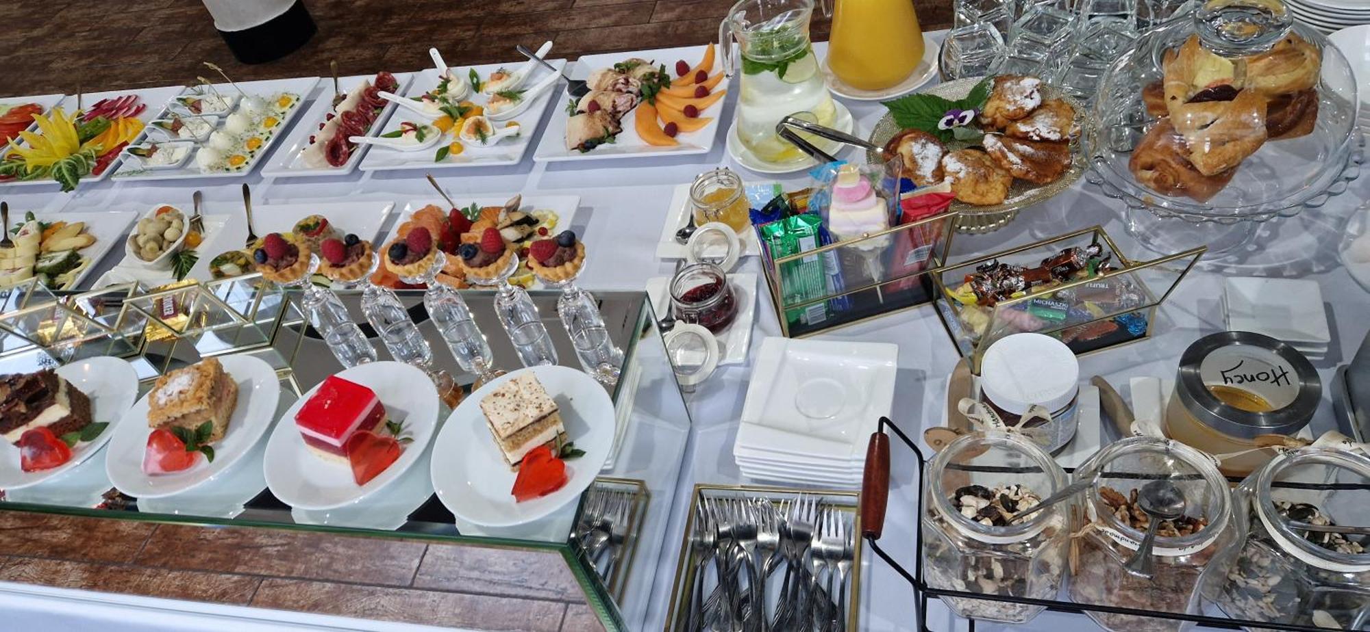 Cynamon Hotel Újszandec Kültér fotó