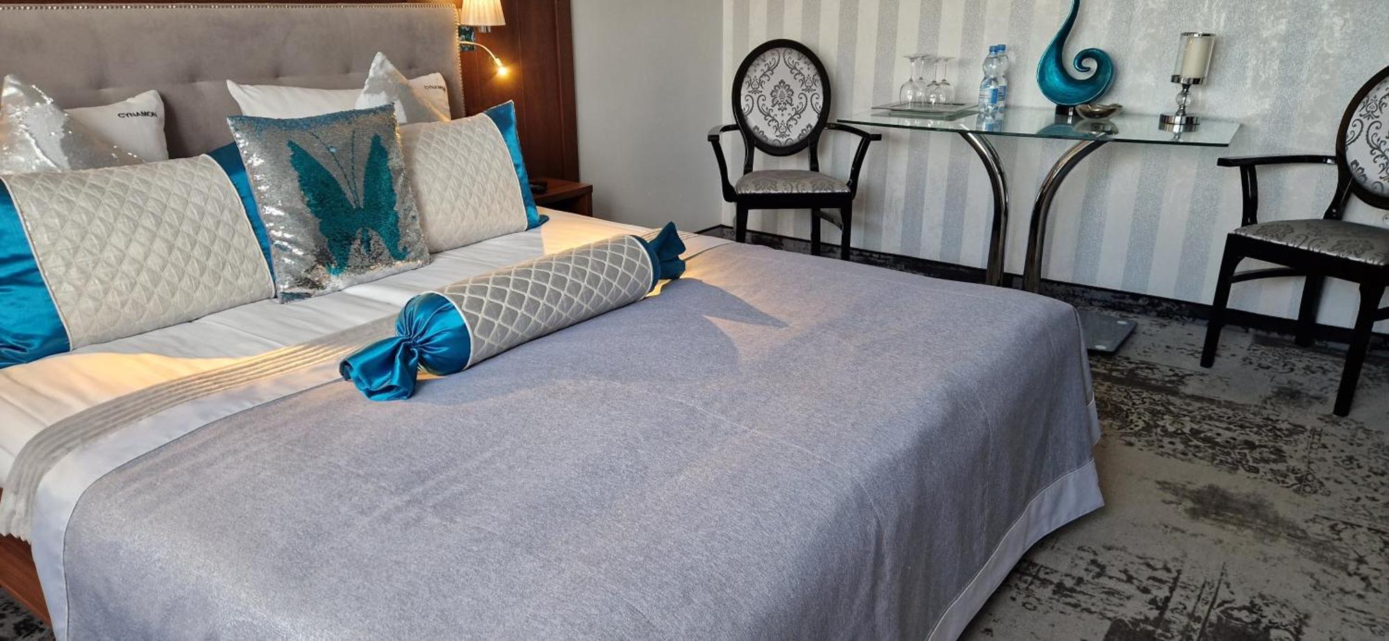 Cynamon Hotel Újszandec Kültér fotó