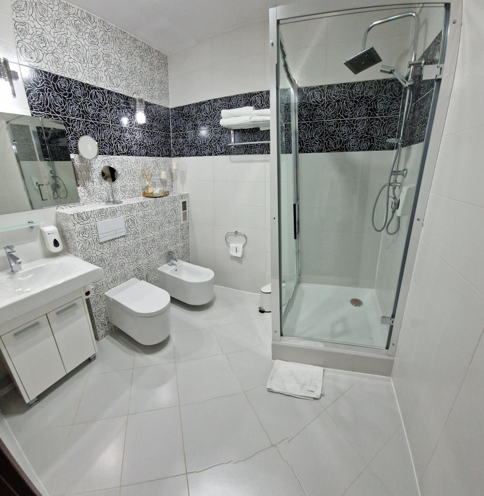 Cynamon Hotel Újszandec Kültér fotó